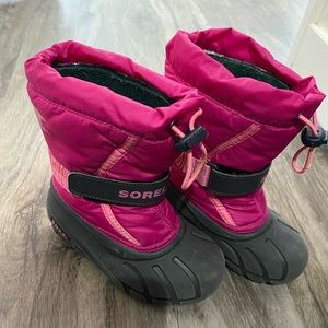 Girls snow boots